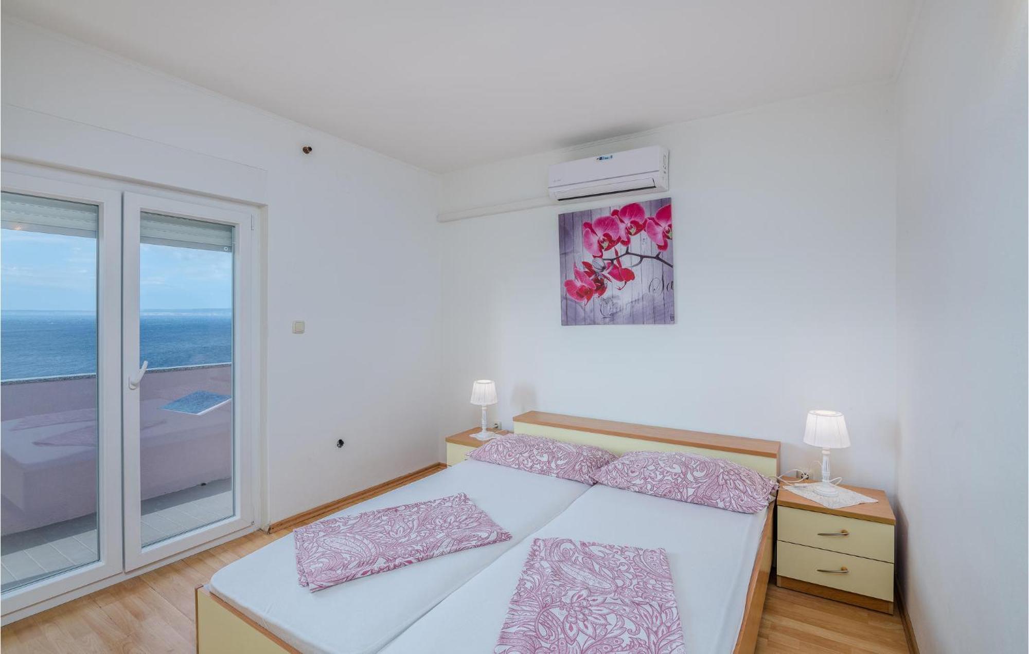Awesome Apartment In Stara Baska 1 With Kitchen Stara Baška Exterior foto